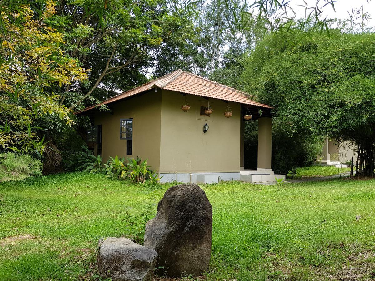 The Road'S End Apartment Gonikoppal Exterior photo